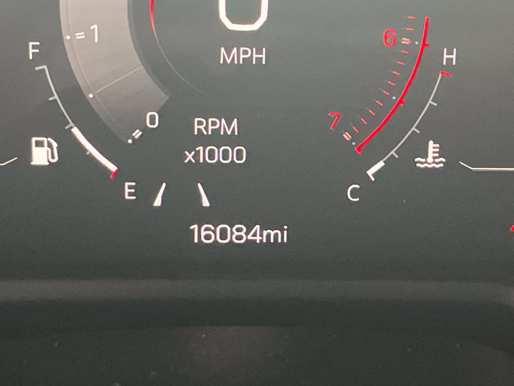 Used 2026 GMC Acadia Elevation w/ Elevation Premium Package FWD image 18