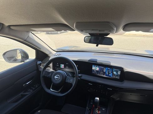 Used 2026 Nissan Kicks SR AWD/4WD image 33