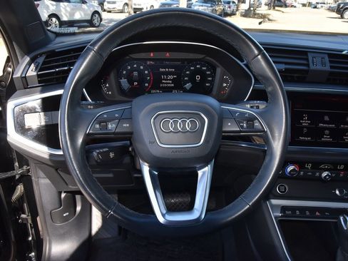 Used 2023 Audi Q3 2.0T Premium w/ Convenience Package image 22