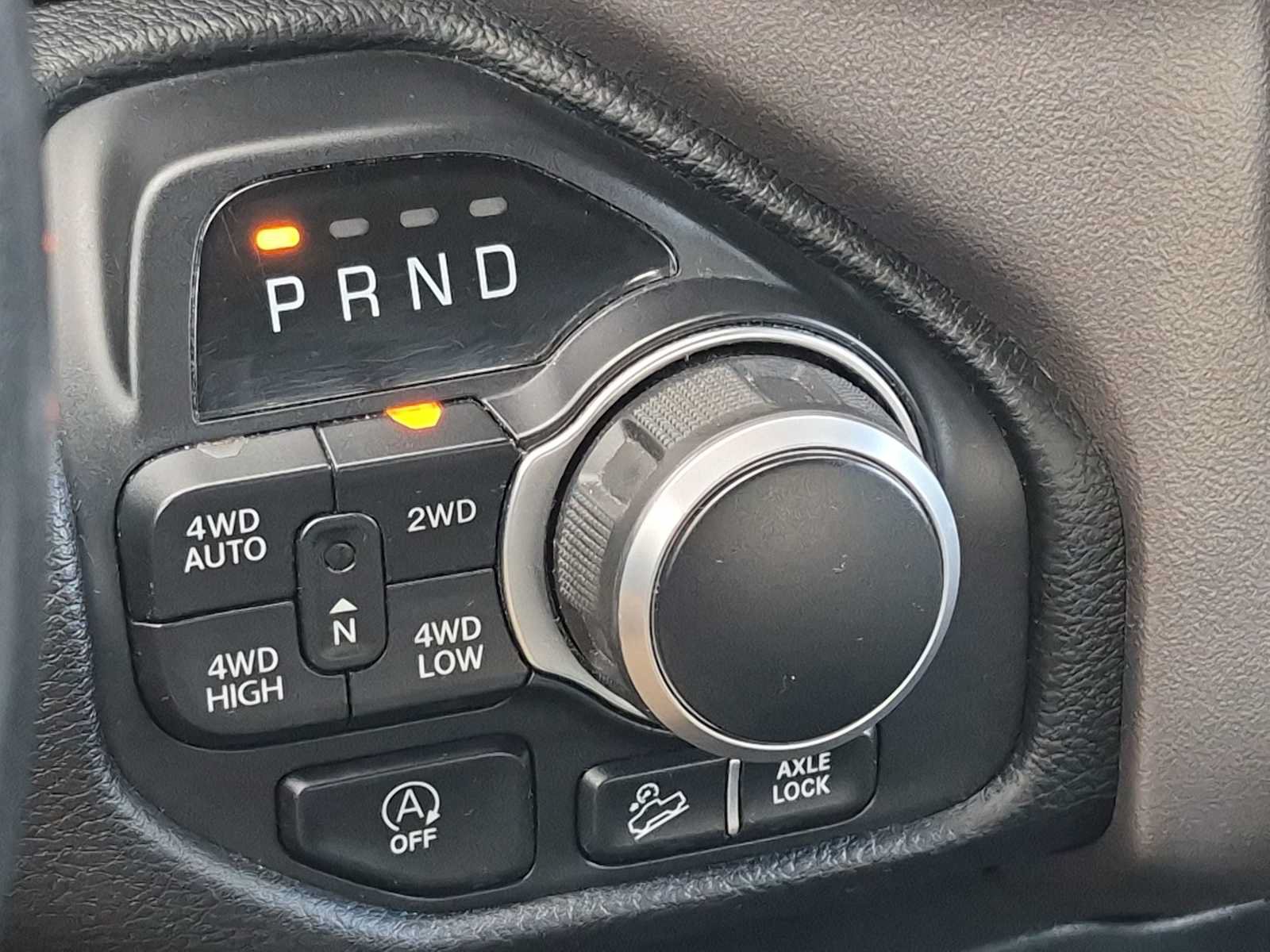 Used 2020 RAM 1500 Big Horn AWD/4WD image 30