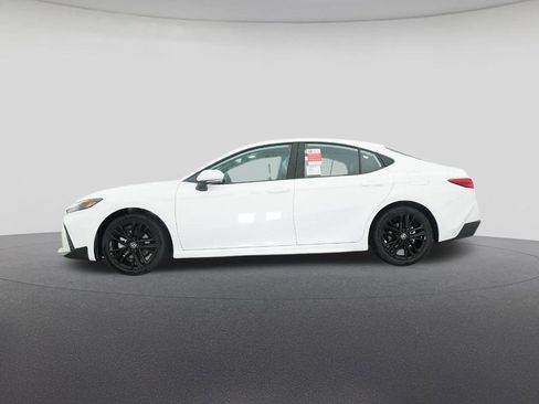 New 2026 Toyota Camry SE image 19