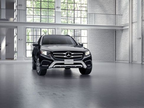 Used 2019 Mercedes-Benz GLC 300 image 7