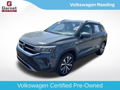 Certified 2023 Volkswagen Taos SE AWD/4WD image 1