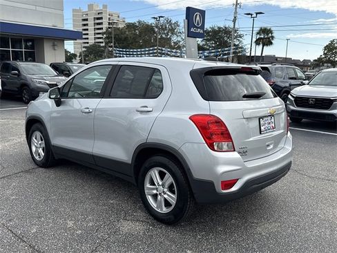 Used 2019 Chevrolet Trax LS w/ Tint and Cruise Package image 7