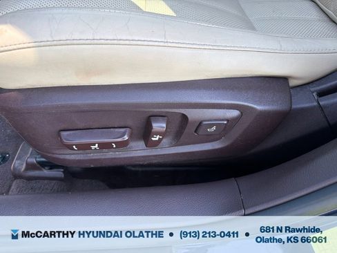 Used 2016 Lexus ES 350 w/ Luxury Package w/Wood Trim FWD image 21