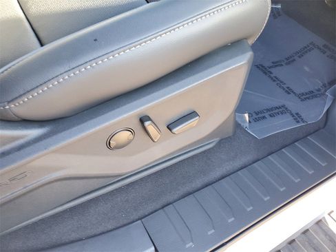 New 2025 Ford F150 Lariat w/ Equipment Group 501A Mid image 33