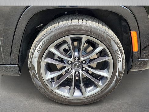 Certified 2024 Jeep Grand Wagoneer Series II Obsidian w/ Quick Order Packagew 28T AWD/4WD image 8