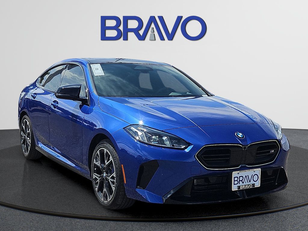 Used 2026 BMW M235i xDrive w/ Technology Package AWD/4WD image 6