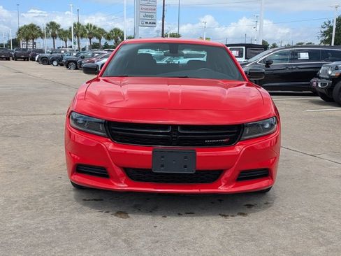 Used 2023 Dodge Charger SXT RWD image 2