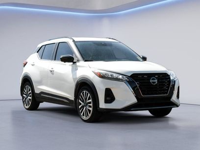 Used 2023 Nissan Kicks SR