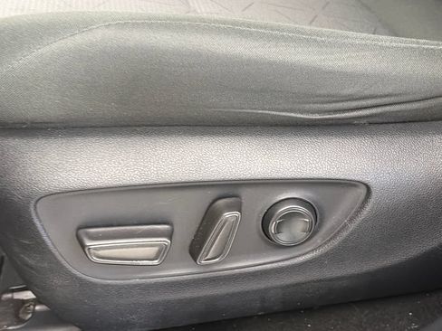 Used 2024 Toyota RAV4 XLE AWD/4WD image 25