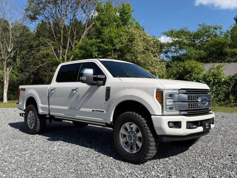Used 2019 Ford F250 Platinum w/ Platinum Ultimate Package AWD/4WD image 1