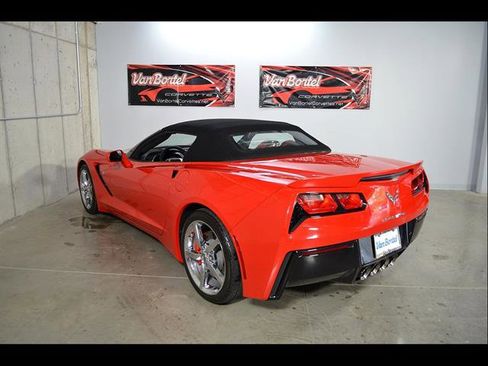 Used 2014 Chevrolet Corvette Stingray Convertible w/ 2LT Preferred Equipment Group RWD image 5