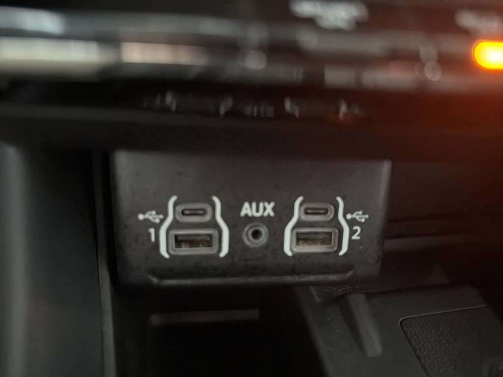 Used 2024 Dodge Durango R/T w/ Blacktop Package AWD/4WD image 17