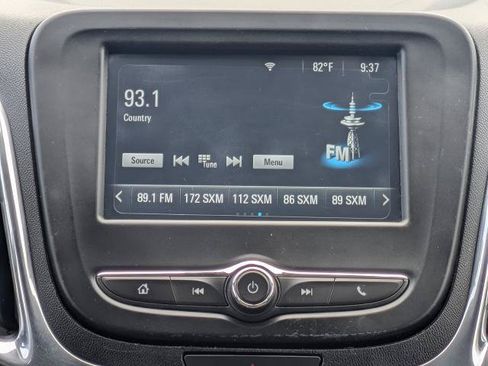 Used 2018 Chevrolet Equinox LT w/ LPO, Floor Liner Package AWD/4WD image 18