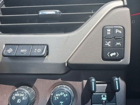 Certified 2019 GMC Yukon Denali w/ Denali Ultimate Package AWD/4WD image 11