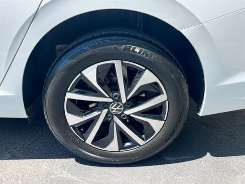 Used 2025 Volkswagen Jetta S FWD image 12