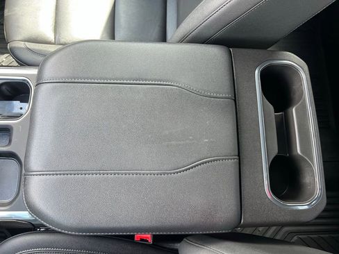 Used 2025 Chevrolet Silverado 1500 LT Trail Boss w/ Convenience Package II image 30