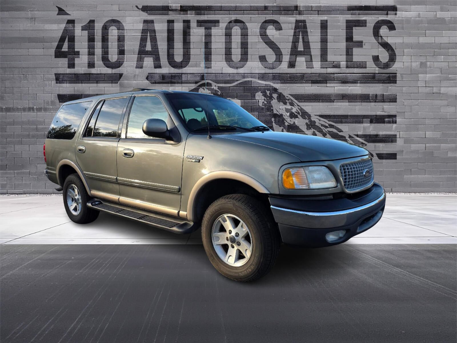 Used 1999 Ford Expedition Eddie Bauer AWD/4WD image 1