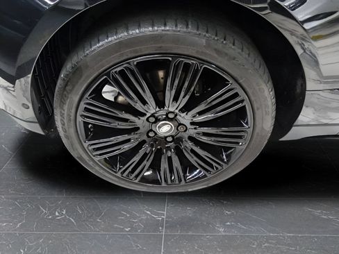 Used 2019 Land Rover Range Rover Long Wheelbase Supercharged AWD/4WD image 27