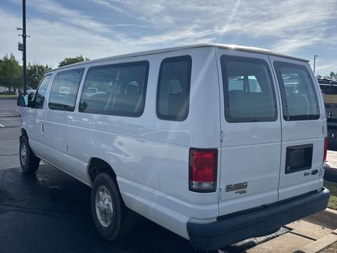 Used 2013 Ford E-350 and Econoline 350 XL image 4