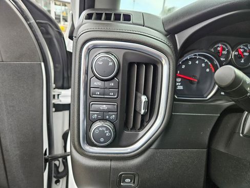 Used 2019 Chevrolet Silverado 1500 LT w/ All-Star Edition AWD/4WD image 18