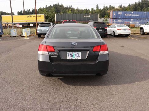Used 2010 Subaru Legacy 2.5i AWD/4WD image 6