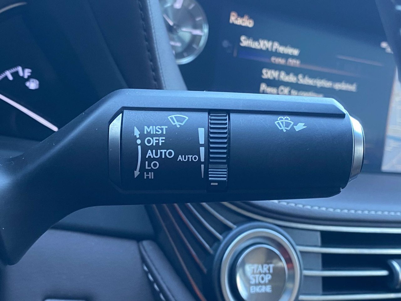 Used 2018 Lexus LS 500 w/ Accessory Package (Z2) RWD image 33