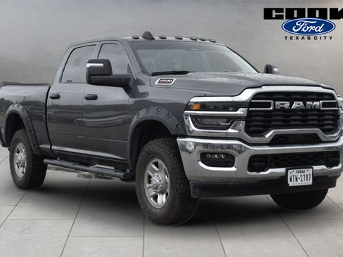 Used 2025 RAM 2500 Tradesman AWD/4WD image 2