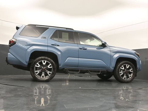 Used 2025 Toyota 4Runner TRD Sport Premium AWD/4WD image 40