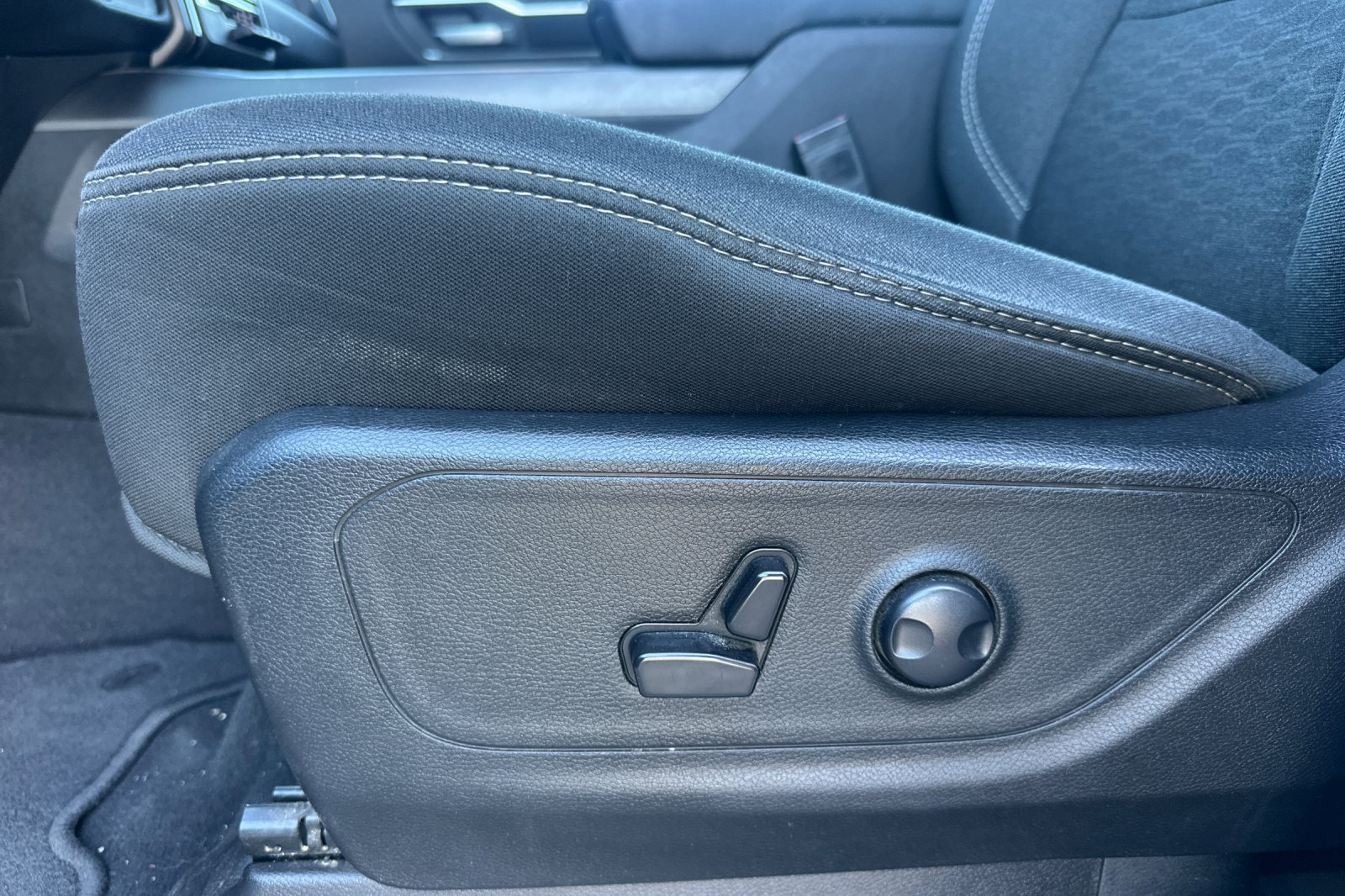Used 2025 RAM 1500 Big Horn AWD/4WD image 13