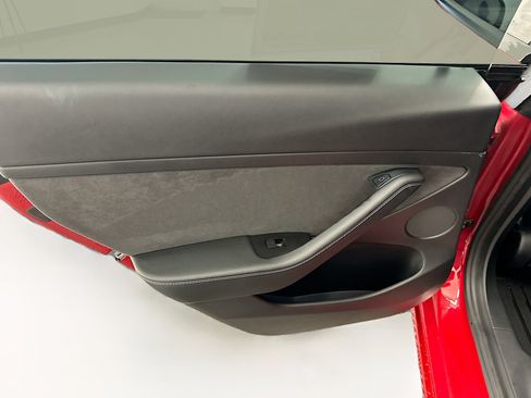 Used 2021 Tesla Model 3 Long Range image 25