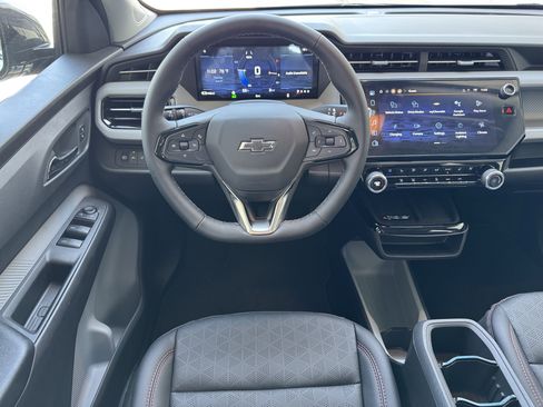 New 2027 Chevrolet Bolt RS w/ Technology Package FWD image 18