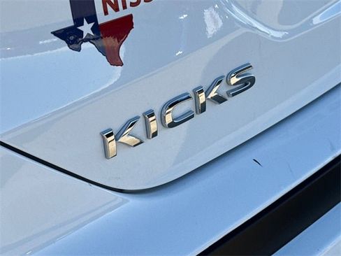 Certified 2023 Nissan Kicks S image 10