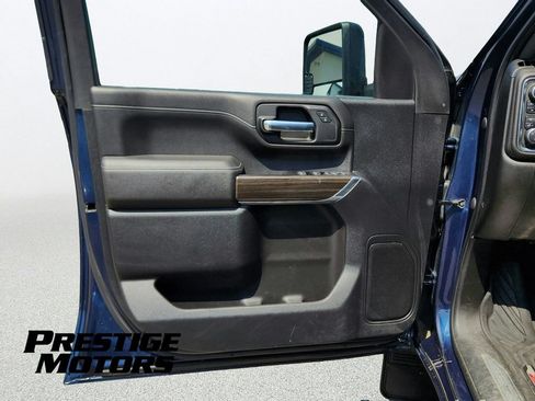 Used 2022 Chevrolet Silverado 3500 LT w/ Convenience Package AWD/4WD image 17
