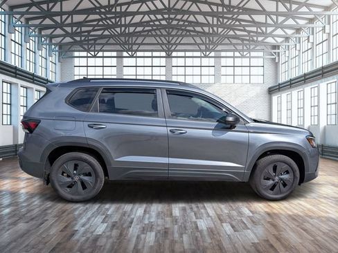 Used 2025 Volkswagen Taos S FWD image 2