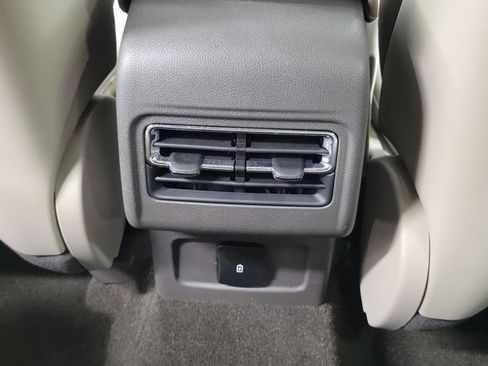 Used 2021 Lincoln Corsair Standard image 14