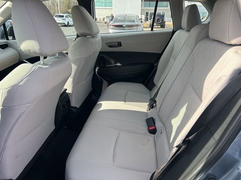 Used 2023 Toyota Corolla Cross L image 12