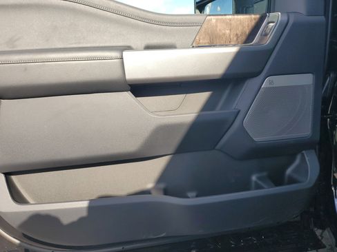 New 2026 Ford F250 Lariat w/ Black Appearance Package image 12