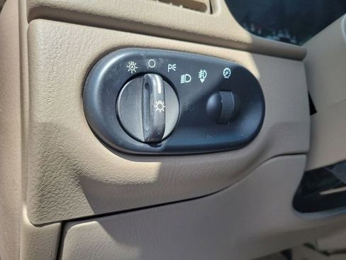 Used 2005 Ford Explorer Eddie Bauer AWD/4WD image 22