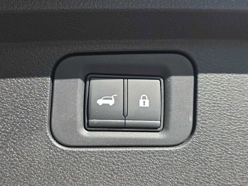 Certified 2025 INFINITI QX80 Sensory image 25