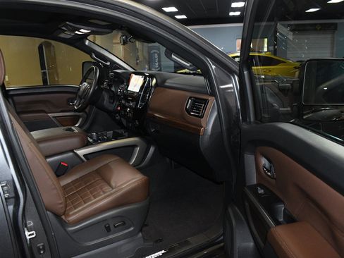 Used 2023 Nissan Titan Platinum Reserve w/ Moonroof Package AWD/4WD image 46