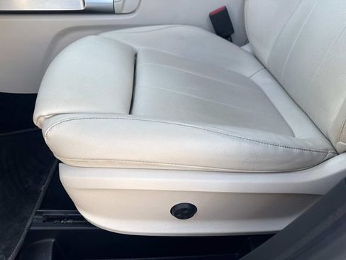 Used 2021 Mercedes-Benz GLB 250 image 22
