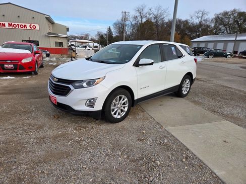 Used 2021 Chevrolet Equinox LT image 18