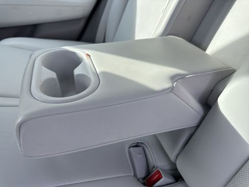 Used 2025 Hyundai Ioniq 6 Limited image 16