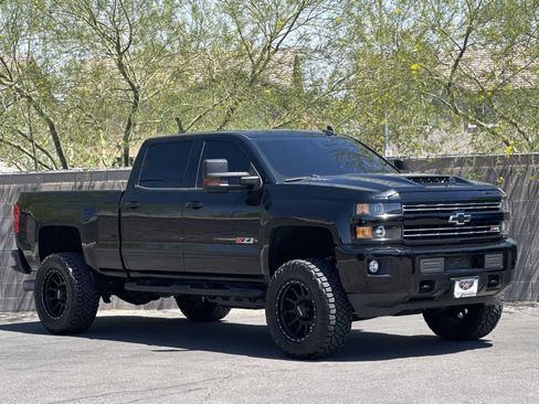 Used 2019 Chevrolet Silverado 2500 LTZ w/ Duramax Plus Package AWD/4WD image 2