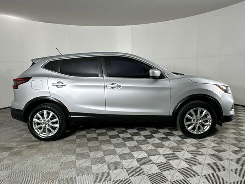 Used 2021 Nissan Rogue Sport S image 13