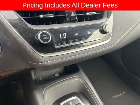Used 2022 Toyota Corolla SE FWD image 33