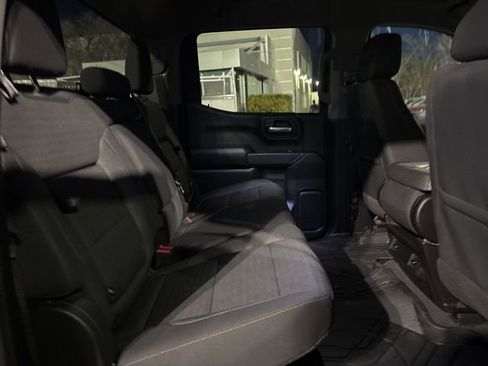 Used 2023 Chevrolet Silverado 1500 Custom image 31
