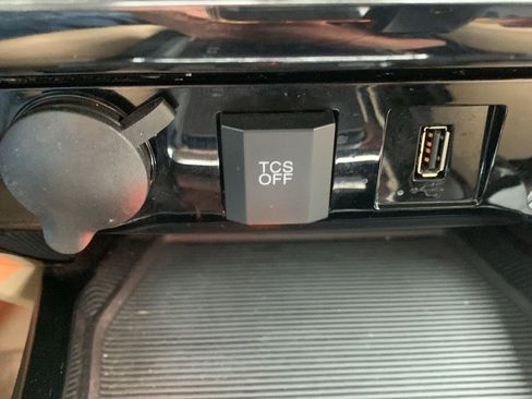 Used 2012 Ford Escape Limited image 8